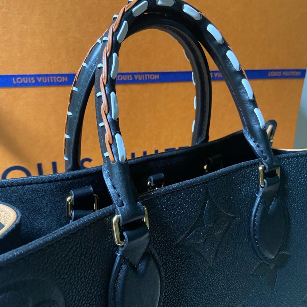 New! Louis Vuitton Wild at Heart Onthego MM Noir! - Picture 12 of 13